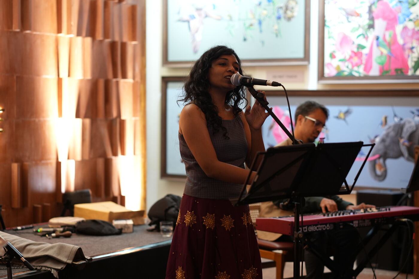Live performance at Essensai067