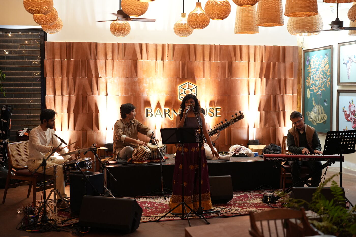 Performance at Essensai067